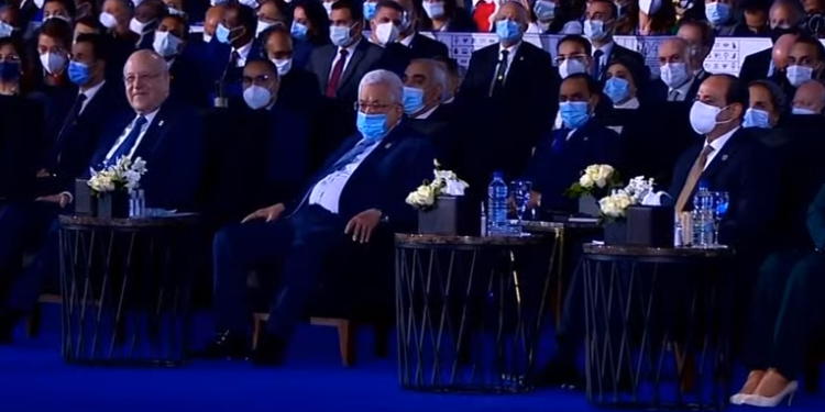 منتدى شباب العالم 2022.. السيسي وعباس وميقاتي في صورة واحدة