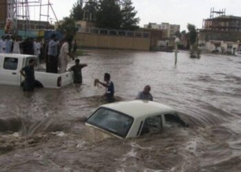 العثور على 5 جثث فى إيران فقدوا إثر السيول خلال اليومين الماضيين