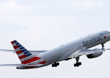 خسائر بالجملة فى قطاع الطيران بالولايات المتحدة بسبب كورونا.. تعرف عليها