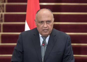 وزارة الخارجية تستقبل جثمان علاء رشدي السفير المصري في إيطاليا