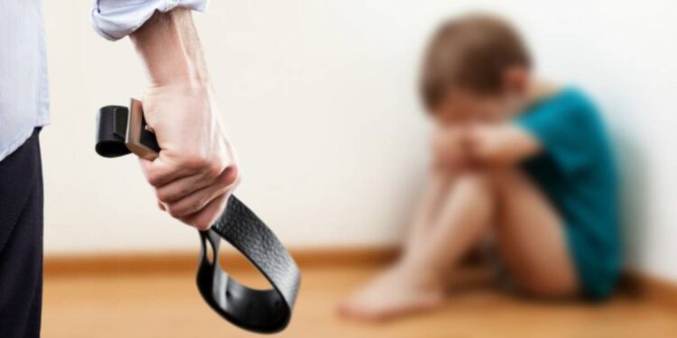 تعذيب حتي الموت .. سقوط المتهم بقتل نجل زوجته بحلوان