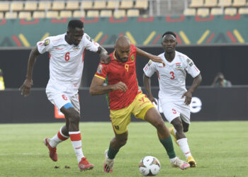 منتخب غامبيا يكتب التاريخ في أمم إفريقيا بالفوز على غينيا والتأهل لربع النهائي