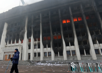 كازاخستان تعتقل رئيس جهاز أمن الدولة المقال بتهمة الخيانة.. وواشنطن تحذر من تطور الاضطرابات