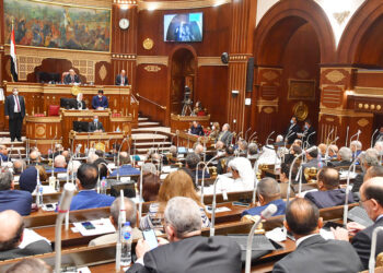 ممارسة نشاط مماثل أو العمل للغير.. 6 محظورات للعاملين في القطاع الخاص بقانون العمل الجديد