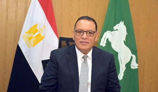 لردع المخالفين.. محافظ الشرقية يتابع ملف تقنين أراضي أملاك الدولة