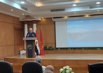 استعدادا للحصول على الأيزو ٩٠٠١.. محافظ بورسعيد يستعرض النتائج النهائية