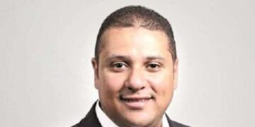 محمد إسماعيل نائب التنسيقية يعلن الموافقة على تركيب عدادات مياه مسبقة الدفع بالإسكندرية