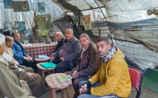 مدرسة حقلية عن زراعة محصولي المانجو والخيار ببعض قرى الزقازيق