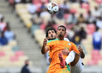 مصر وكوت ديفوار (0-0) في أول 30 دقيقة.. العارضة تحرم الفراعنة من التقدم