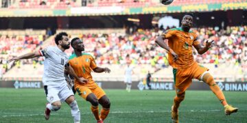 مصر وكوت ديفوار (0-0) في أول 30 دقيقة.. العارضة تحرم الفراعنة من التقدم