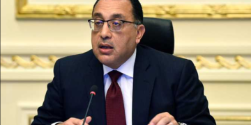 رئيس الوزراء يهنئ وزير الداخلية بمناسبة عيد الشرطة