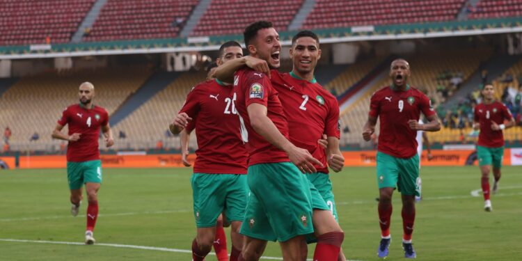 منتخب المغرب يهزم جُزر القمر بثنائية ويتأهل لثمن نهائي أمم إفريقيا