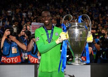 إدوارد ميندي يفوز بجائزة أفضل حارس مرمى في العالم