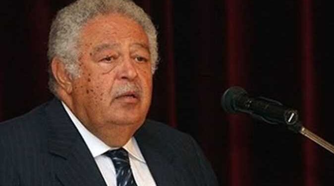 نقيب المحامين