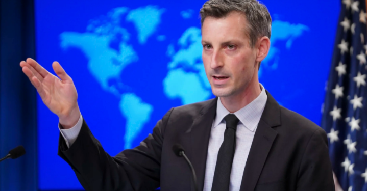 واشنطن: ملتزمون بالدبلوماسية مع موسكو ومستعدون لفرض تبعات اقتصادية عليها