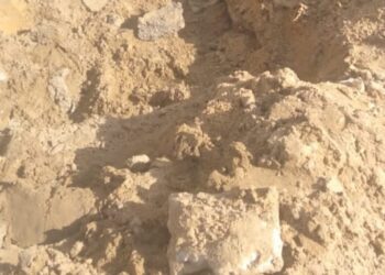 الجيزة.. إصلاح هبوط أرضي مفاجئ بأوسيم