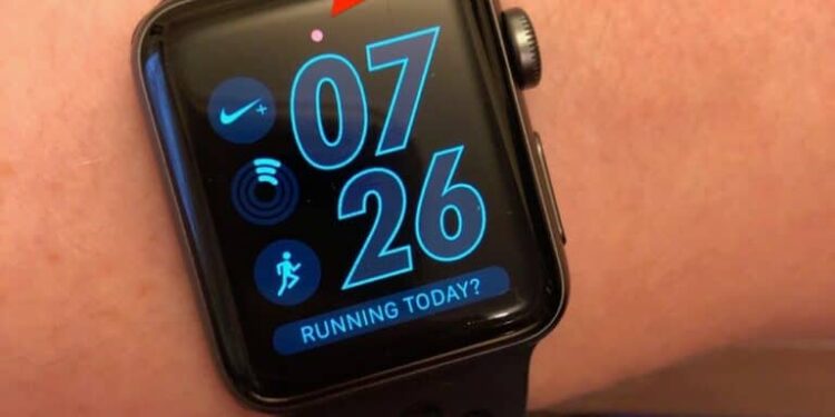 النقطة الحمراء على Apple Watch.. ماذا تعني وكيف تتخلص منها؟