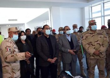 مدبولي يتفقد أول بنك في العاصمة الإدارية .. ما هو ؟