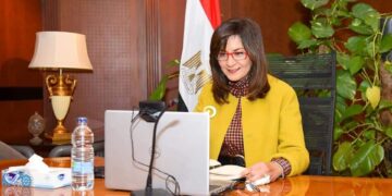 وزيرة الهجرة تناقش أراء وأفكار الشباب بالخارج.. تفاصيل