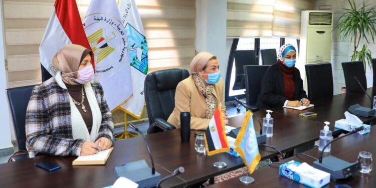 وزيرة البيئة تناقش آليات مبادرة حياة كريمة مع ممثلي الأمم المتحدة