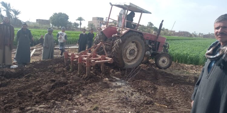 حملة إزالات جديدة على التعديات بمراكز أبنوب والفتح والمنفلوط بأسيوط