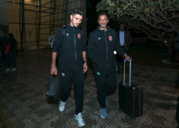 بعد التعادل مع الهلال..بعثة الأهلي تغادر فندق الإقامة بالسودان في طريقها للقاهرة