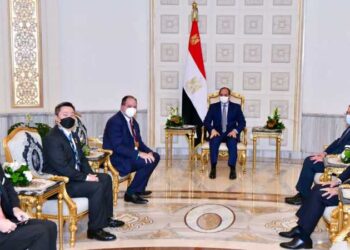 تفاصيل لقاء الرئيس السيسي مع «أباتشى» الأمريكية فى مصر