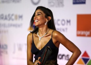 دينا الشربيني تعلن موعد عرض مسرحيتها احفاد ريا وسكينة