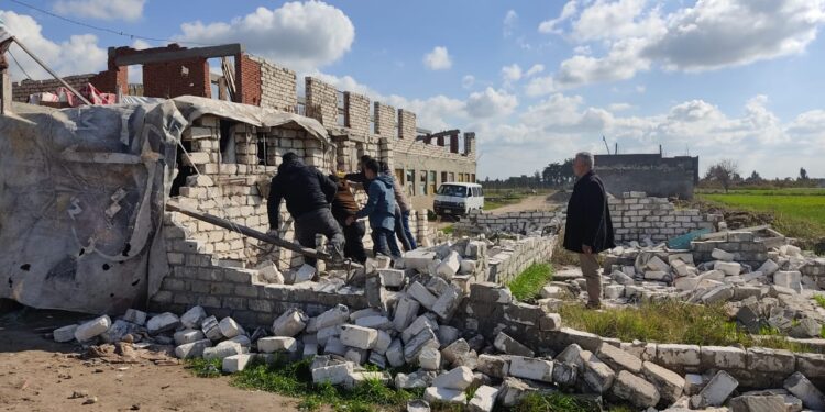 محافظ الإسكندرية يوجه بضرورة التصدي للتعدي على الأراضي