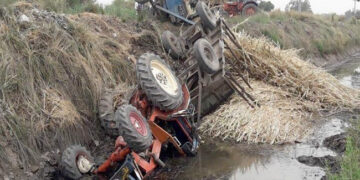 مصرع شخص في حادث انقلاب جرار زراعي بالغربية
