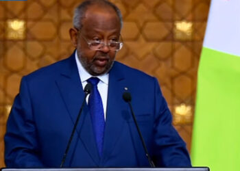 رئيس جيبوتي يهنىء السيسي على استضافة مصر قمة المناخ