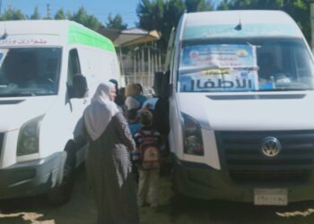 ضمن مبادرة حياة كريمة.. الصحة تطلق قوافل طبية في 7 محافظات