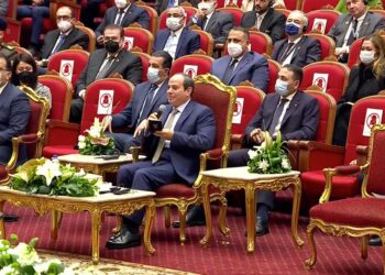 الرئيس السيسي: تكلفة البنية الاساسية لحياة كريمة 40 مليار دولار