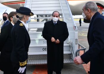 المتحدث الرسمي ينشر صور مشاركة الرئيس السيسي في قمة «محيط واحد» بفرنسا