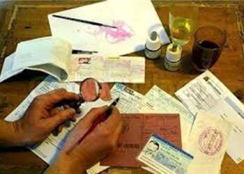 تصل لـ 5 سنوات.. تعرف على عقوبة تزوير تأشيرة السفر