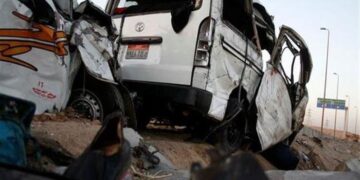 إصابة 15 شخصًا في حادث تصادم بطريق قنا – سفاجا