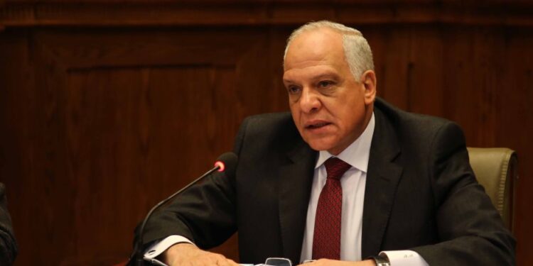 شاهد.. محافظ الجيزة يعتمد نتيجة الشهادة الإعدادية بنسبة نجاح 73.26