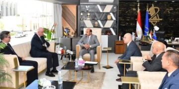 سفير إسبانيا يحضر مهرجان أسوان الدولي لأفلام المرأة