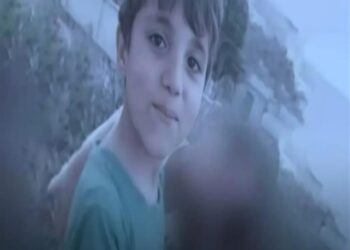 تحرير الطفل فواز قطيفان من براثن جماعة إجرامية قامت بتعذيبه لابتزاز ذويه