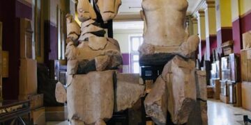 نقل 13 قطة أثرية من متحف التحرير للمتحف المصري الكبير