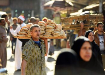 حرب روسيا وأوكرانيا.. أزمة خبز تطلّ برأسها على مصر (تفاصيل خطة الحكومة)