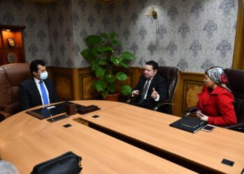 ننشر تفاصيل لقاء وزير الشباب والرياضة برئيس المجلس الإقتصادي الأفريقي