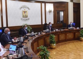 رئيس الوزراء لـ المحافظين: نحن مسئولون أمام الله بأن نُوقف أي تعديات على الأراضي الزراعية