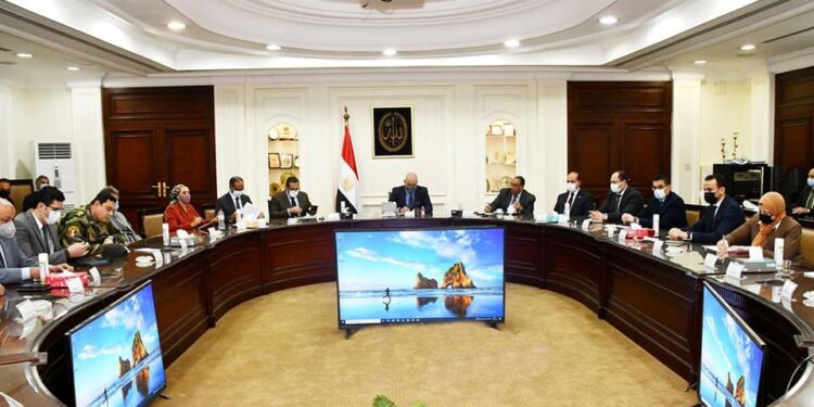 بعد 24 ساعة من تشكيلها.. «الجزار» يجتمع مع أعضاء اللجنة الوطنية لتطوير موقع التجلي الأعظم