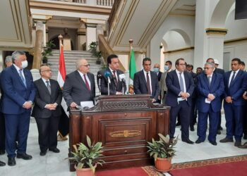 وزير التعليم العالي يفتتح مبنى كلية الآداب بجامعة القاهرة بعد ترميمه أثريًا