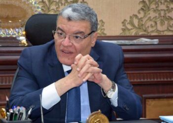 محافظ المنيا يتناقش الخطط المستقبلية لتعزيز برنامج مصر لتنظيم الأسرة