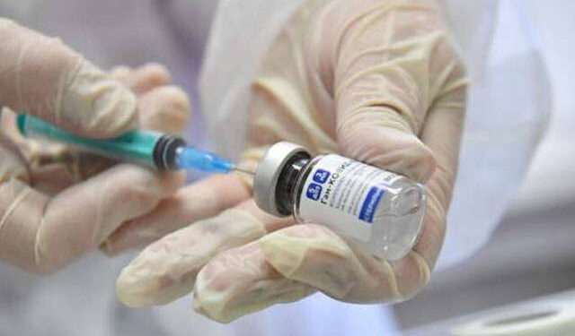 الصحة تنفي أزمة توفير لقاح كورونا لطلاب المدارس