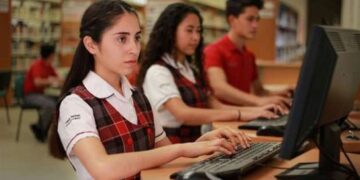 التعليم تتيح لطلبة الدبلومة الأمريكية التسجيل لامتحان Est لشهر مارس
