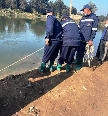 قوات الإنقاذ النهري تنتشل الضحية الرابعة إثر حادث انقلاب ميكروباص في بحر شبين