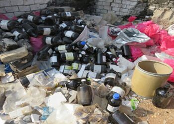 ضبط 10 أطنان نفايات طبية بمخزن بالشرقية